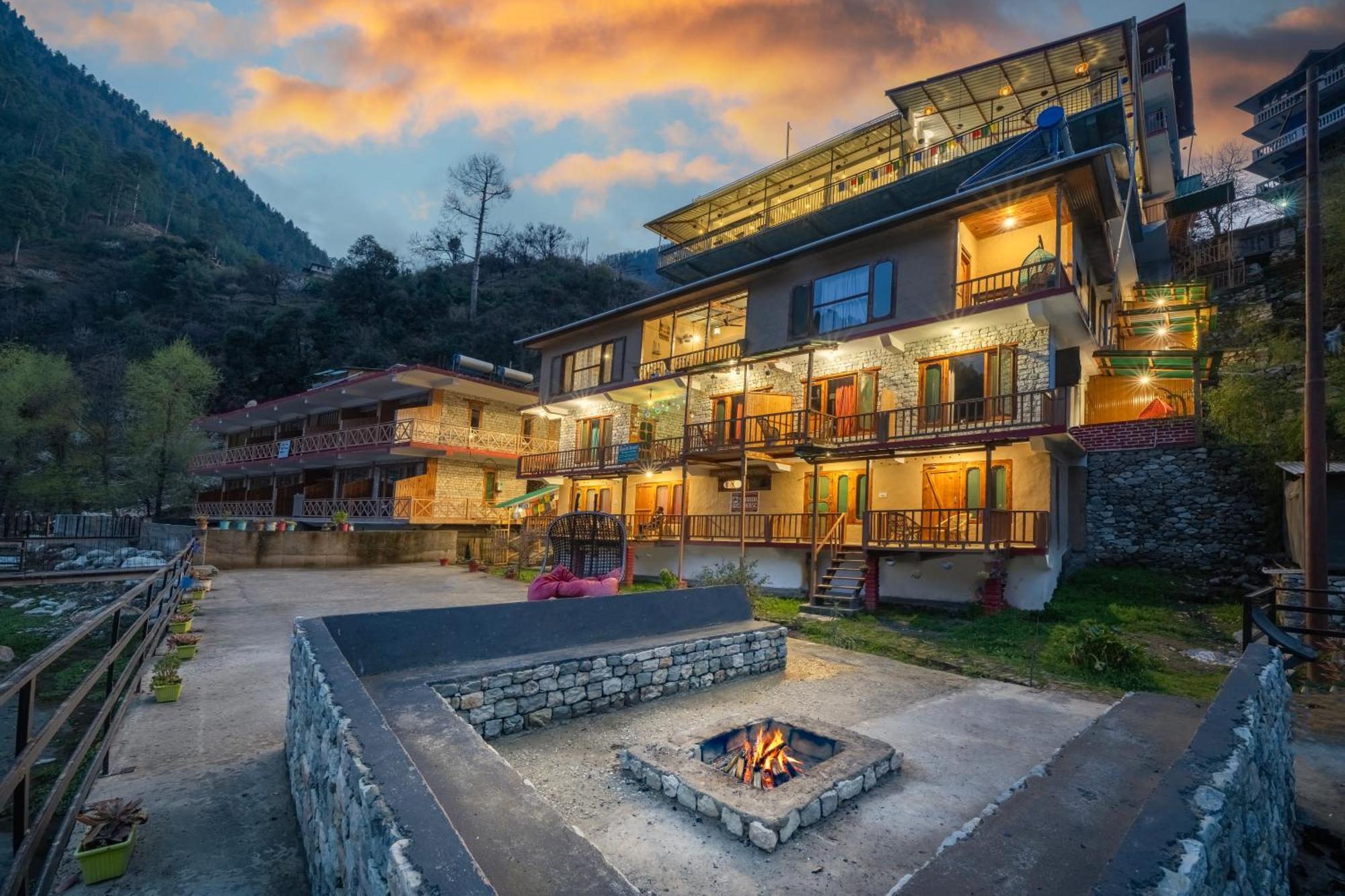 Sharda Resort-Tirthan Valley Banjār 외부 사진